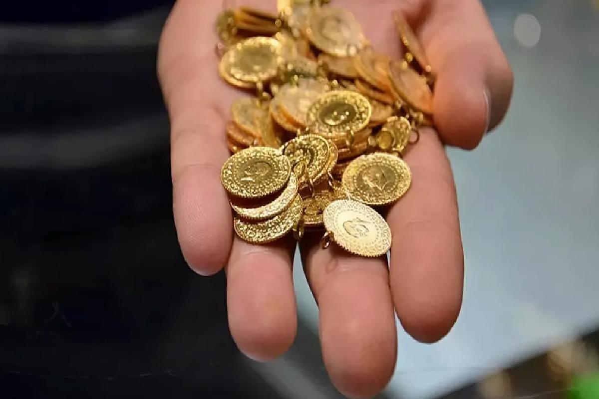 Üç adet çeyrek altın bir asgari ücretle yarışıyor