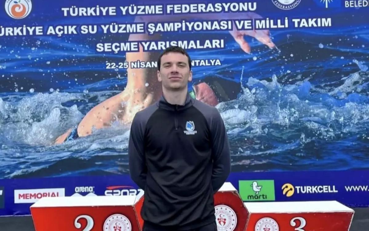 Umut Özköylü Türkiye Açık Su Yüzme Şampiyonası’nda Altın Madalya Kazandı