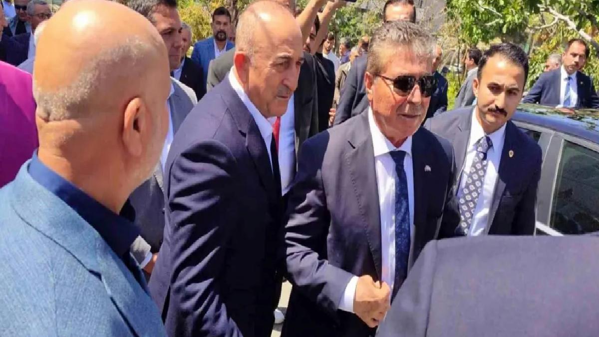 Ünal Üstel’den Taziye Ziyareti