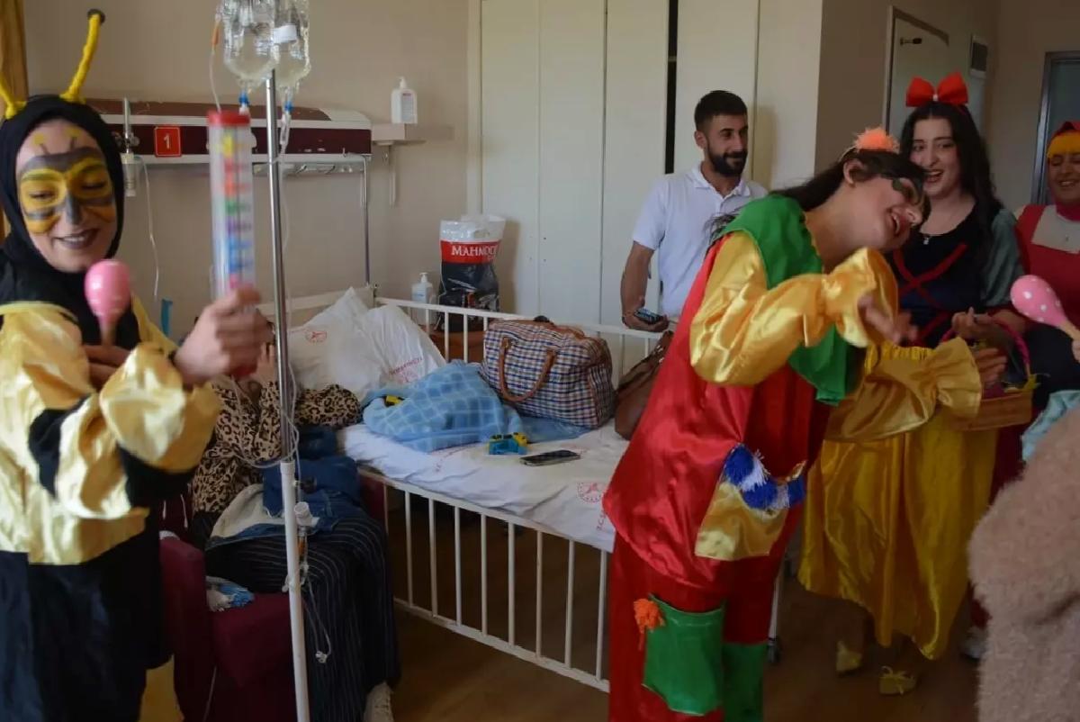 Üniversite Öğrencileri Hasta Çocuklar İçin Etkinlik Düzenledi