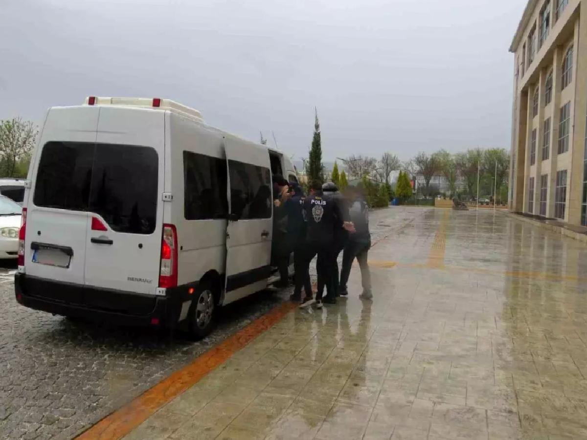Uşak’ta Yasa Dışı Operasyon: 3 Tutuklama