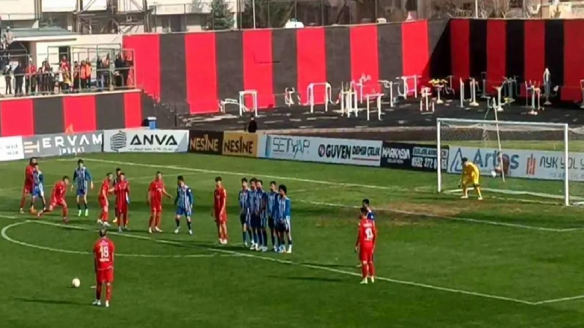Vanspor FK ve Arnavutköy Belediyesi 1-1 Berabere Kaldı