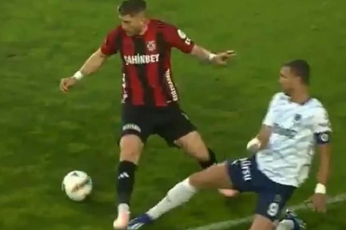 VAR devreye girmedi! İşte Fenerbahçe’nin penaltı beklediği pozisyon