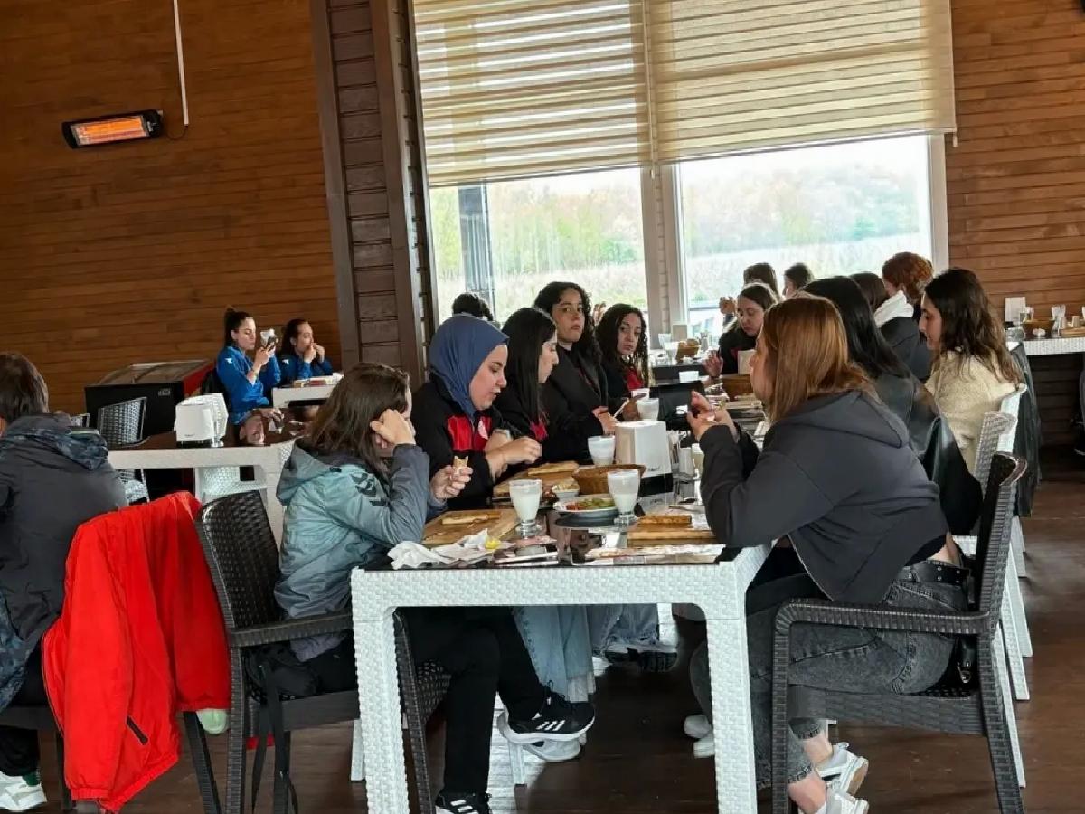 Voleybolcular Bafra’da Tarihi ve Doğal Güzellikleri Gezdi