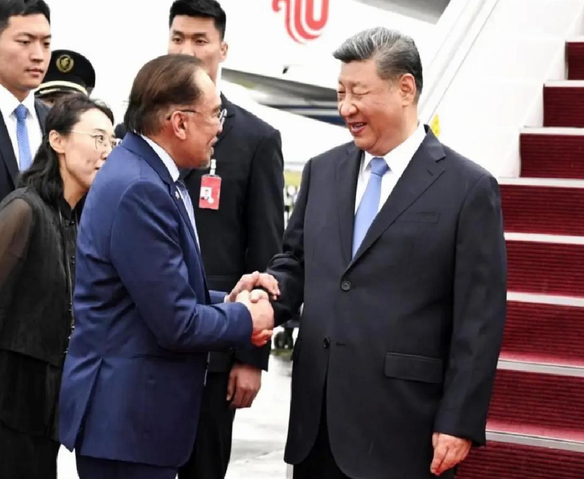 Xi Jinping Malezya’da Resmi Ziyarette