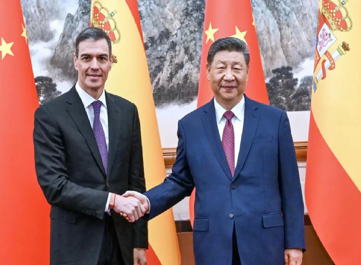 Xi Jinping ve Pedro Sanchez Beijing’de Bir Araya Geldi