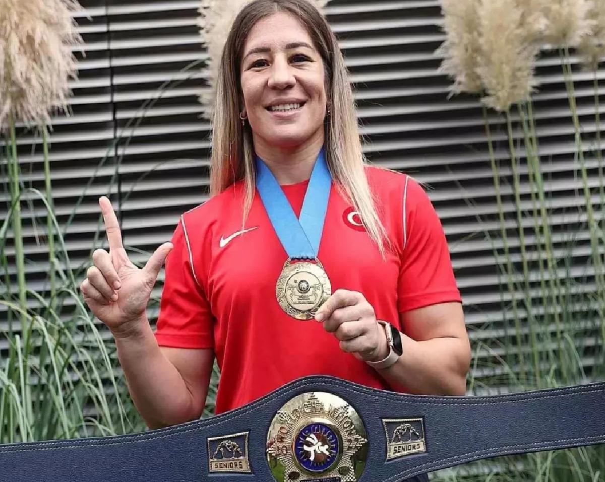 Yasemin Adar Yiğit Mindere Veda Etti