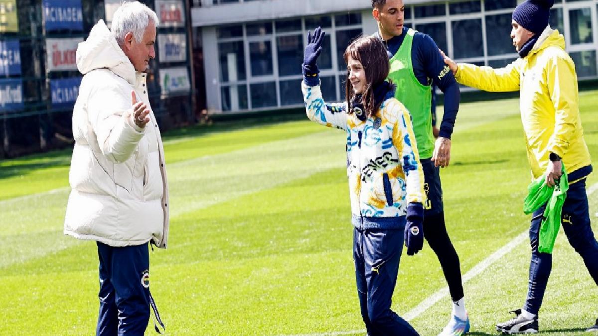 Yaz Yıldırım sürprizi: Fenerbahçe, Sivasspor maçının hazırlıklarını sürdürdü