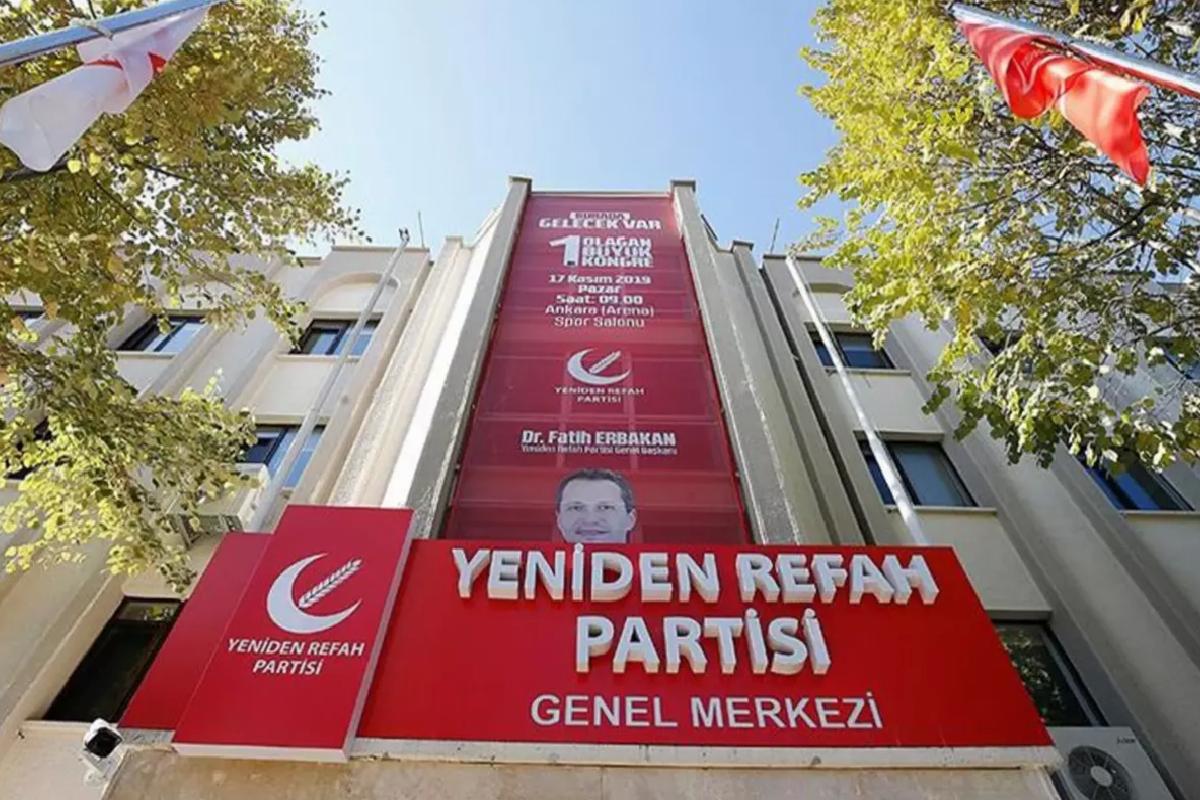Yeniden Refah Partisi’nden 17 kişi daha istifa etti