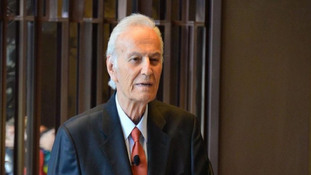 Yeşilçam’ın yıldız ismi Ediz Hun ilk kez açıkladı: “Kanseri yendim”