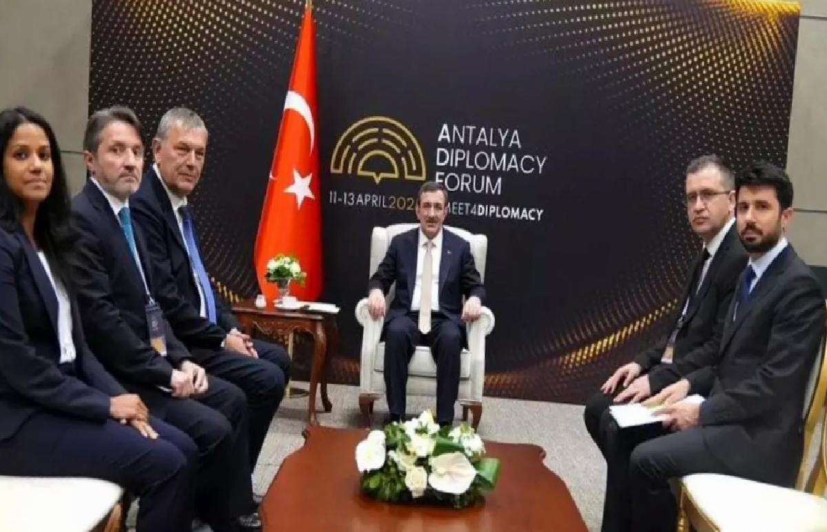 Yılmaz ve Lazzarini Antalya’da Görüştü