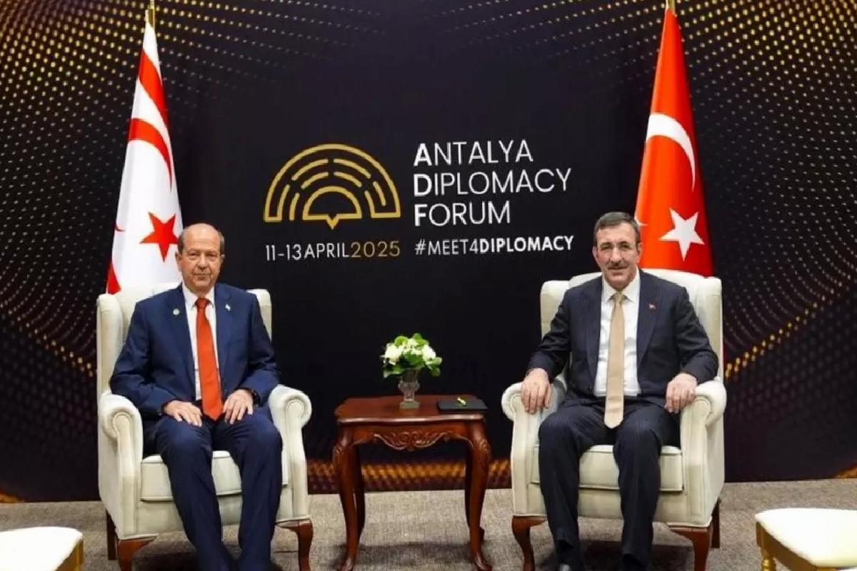 Yılmaz ve Tatar KKTC’nin Statüsü Üzerine Görüştü