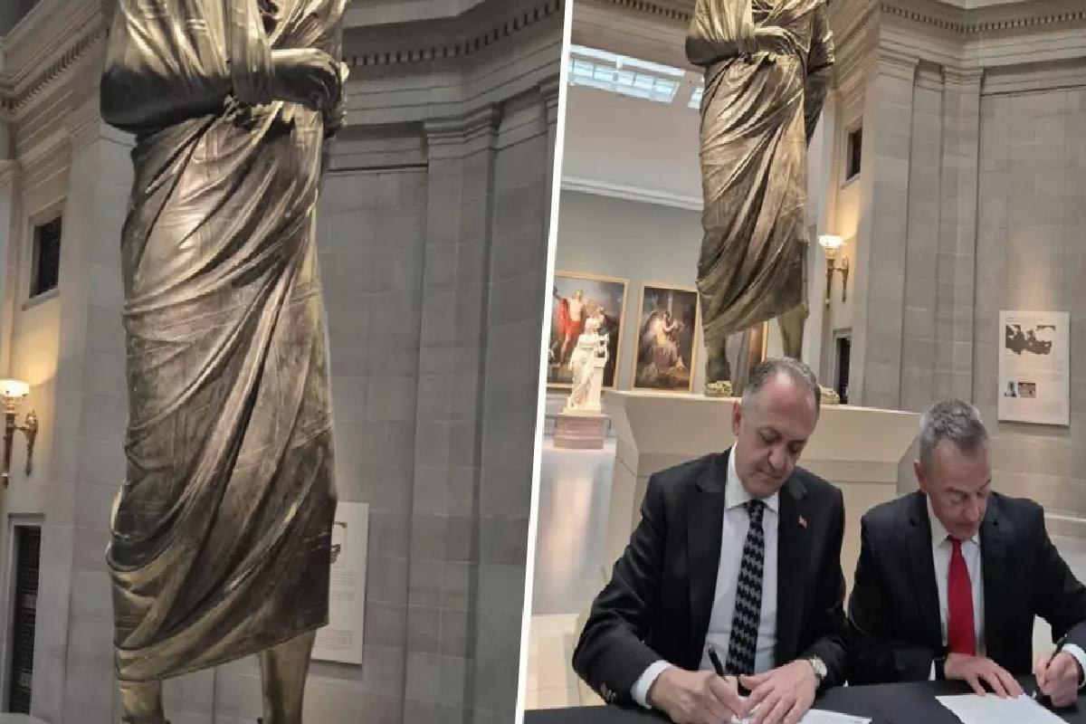 Yurt dışına kaçırılan Marcus Aurelius heykeli Türkiye’ye iade edildi