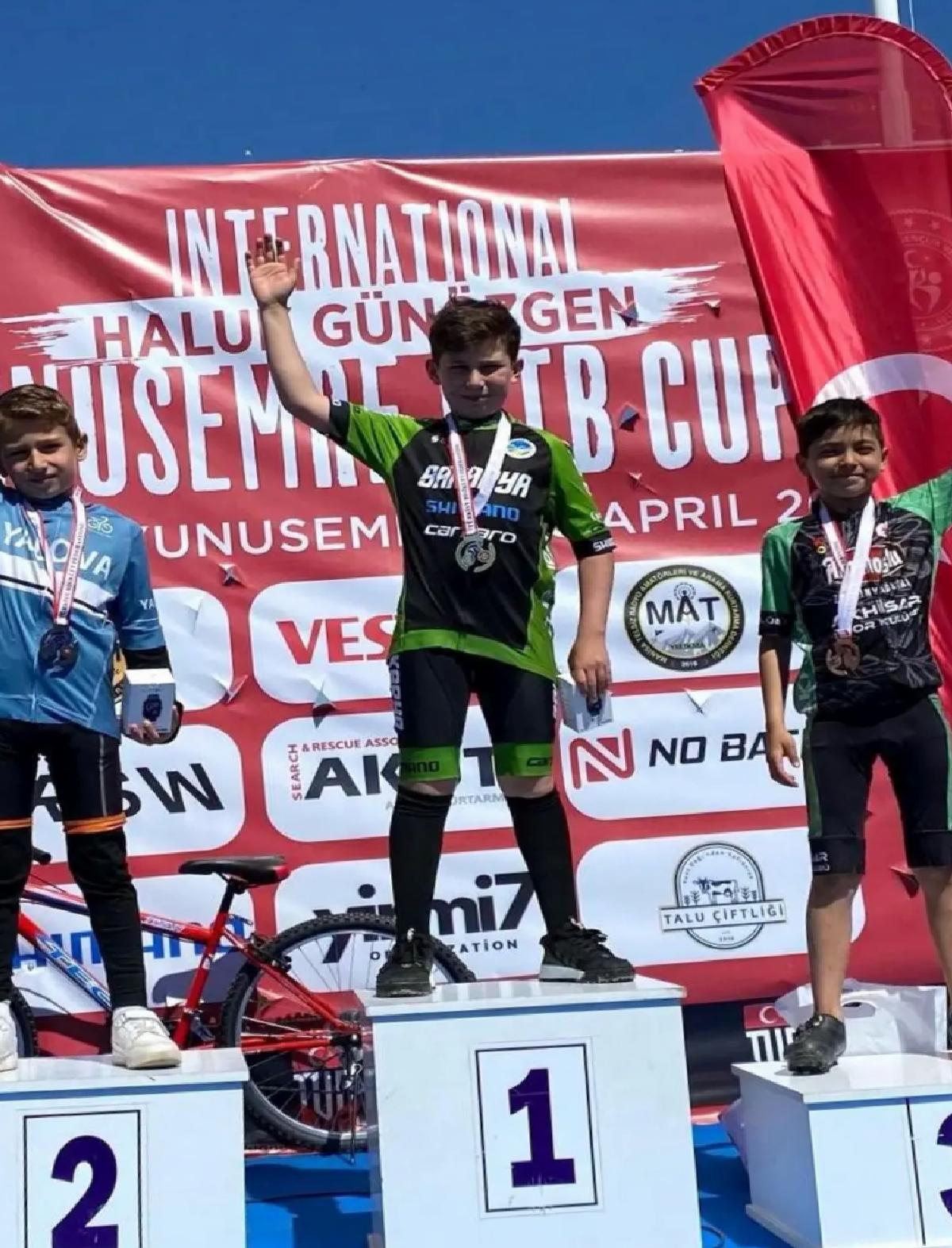 Yuşa Kerim Kaba, Dağ Bisikleti Şampiyonasında Türkiye Birincisi Oldu