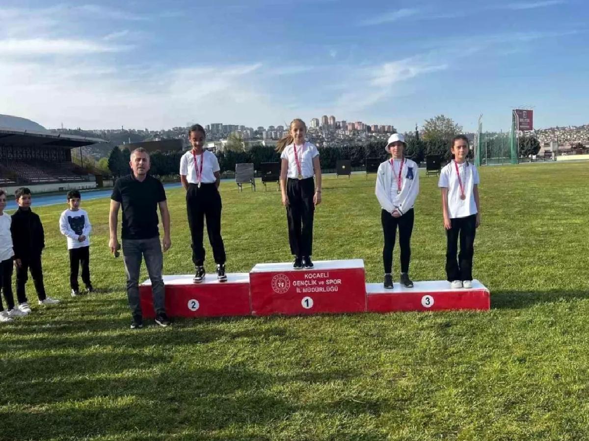 Zeynep Serra Dal Kocaeli Okçuluk Şampiyonu