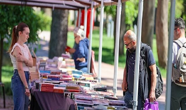 1. Buca Kitap Günleri vatandaşlardan büyük ilgi görüyor