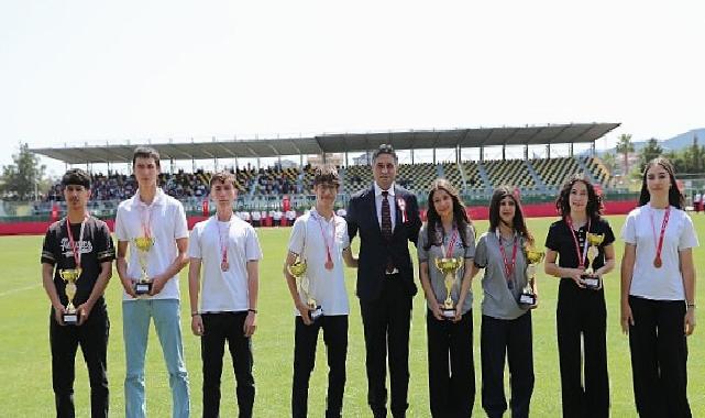 19 Mayıs Atatürk’ü Anma, Gençlik ve Spor Bayramı Aliağa’da Coşkuyla Kutlandı