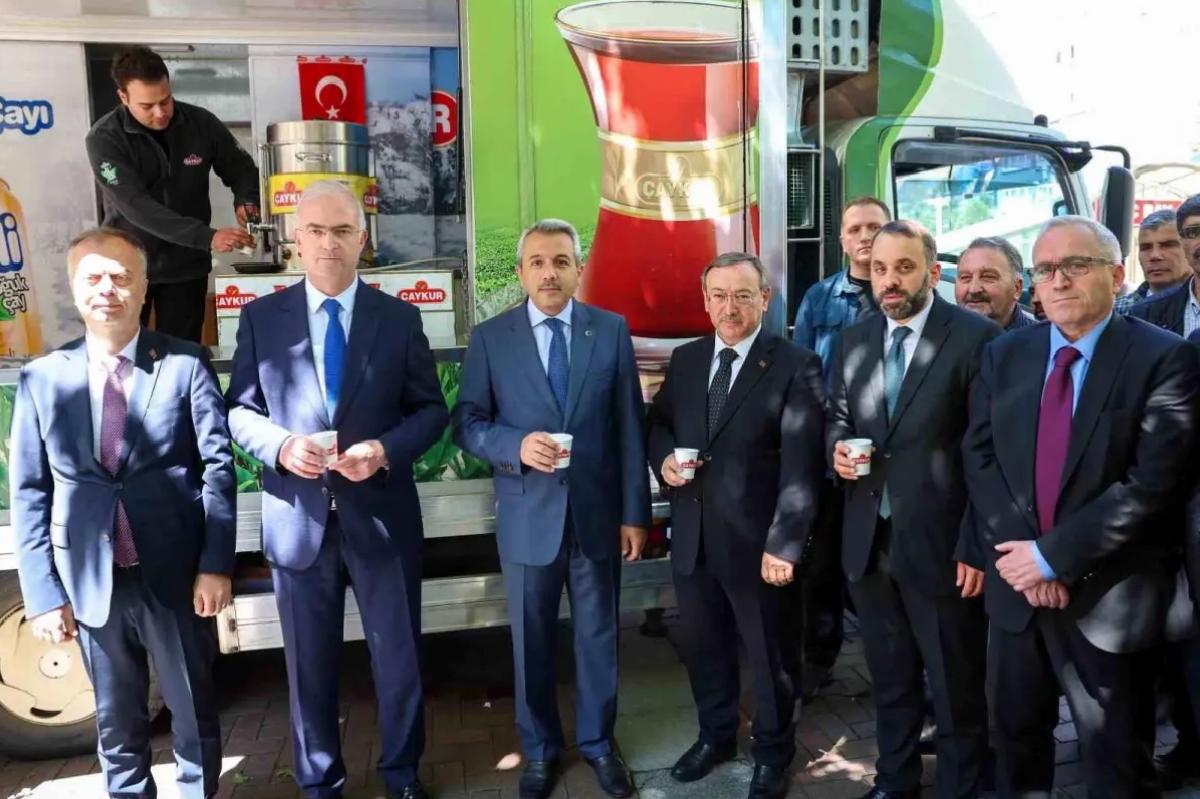 2025 Yılı Yaş Çay Sezonu Rize’de Açıldı