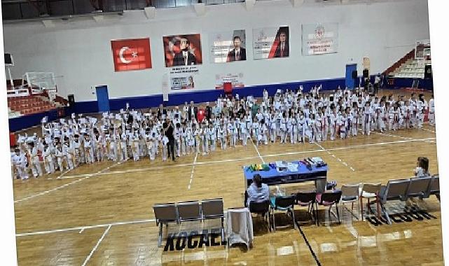 293 Gölcük Belediyespor Taekwondo Sporcusu Kuşak Atladı