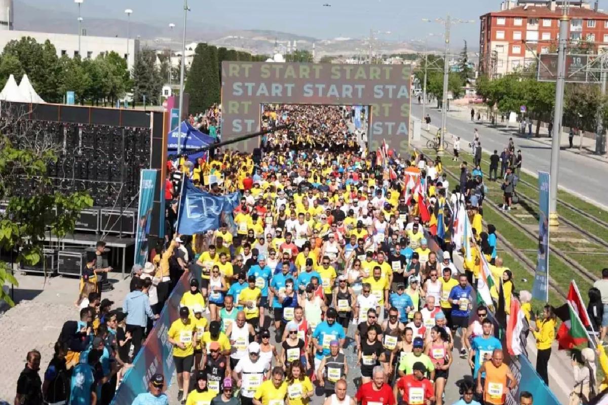 4. Uluslararası Konya Yarı Maratonu Türkiye’den ve dünyadan sporcuları buluşturdu