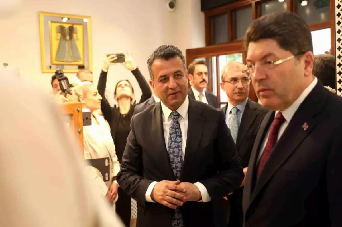 Adalet Bakanı Tunç, Samsun’da Belediye Başkanını Ziyaret Etti