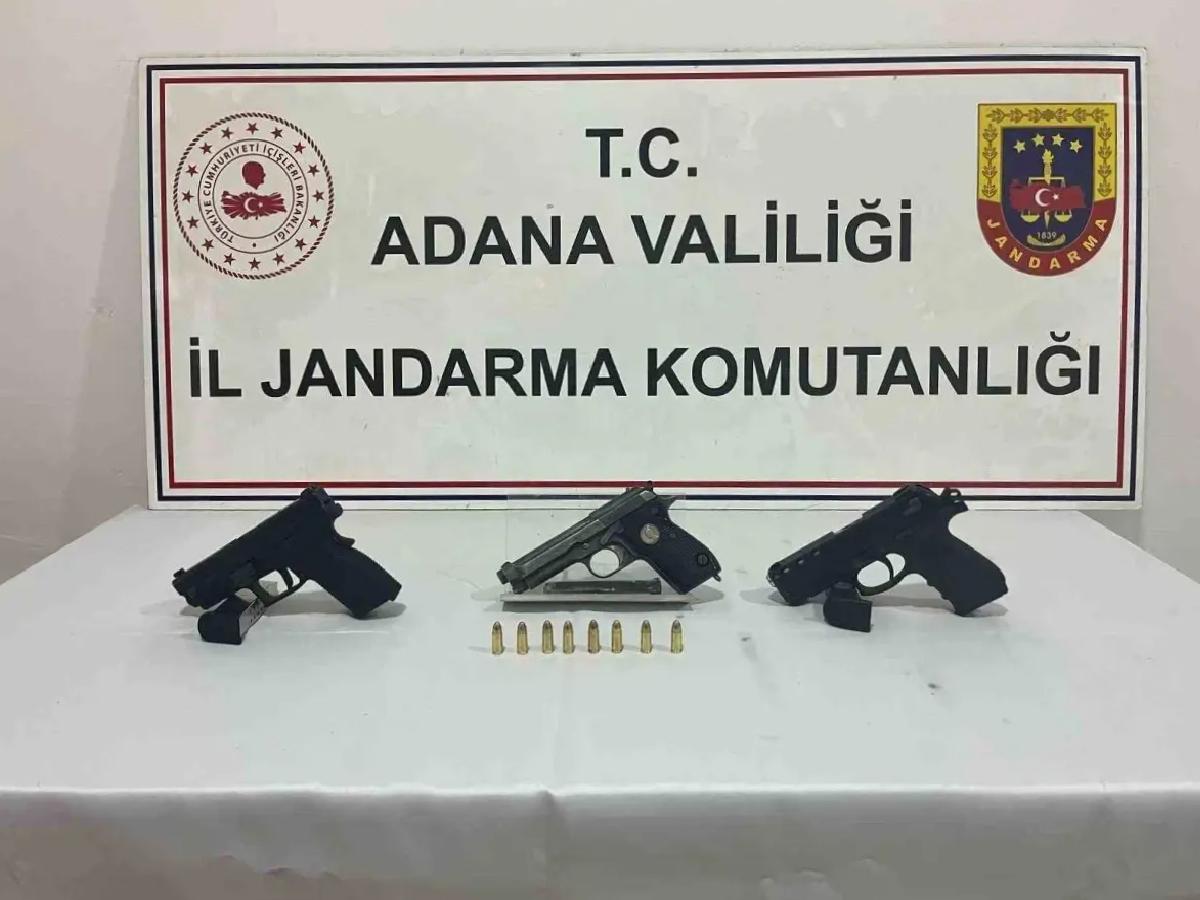 Adana’da 3 Ruhsatsız Tabanca Ele Geçirildi