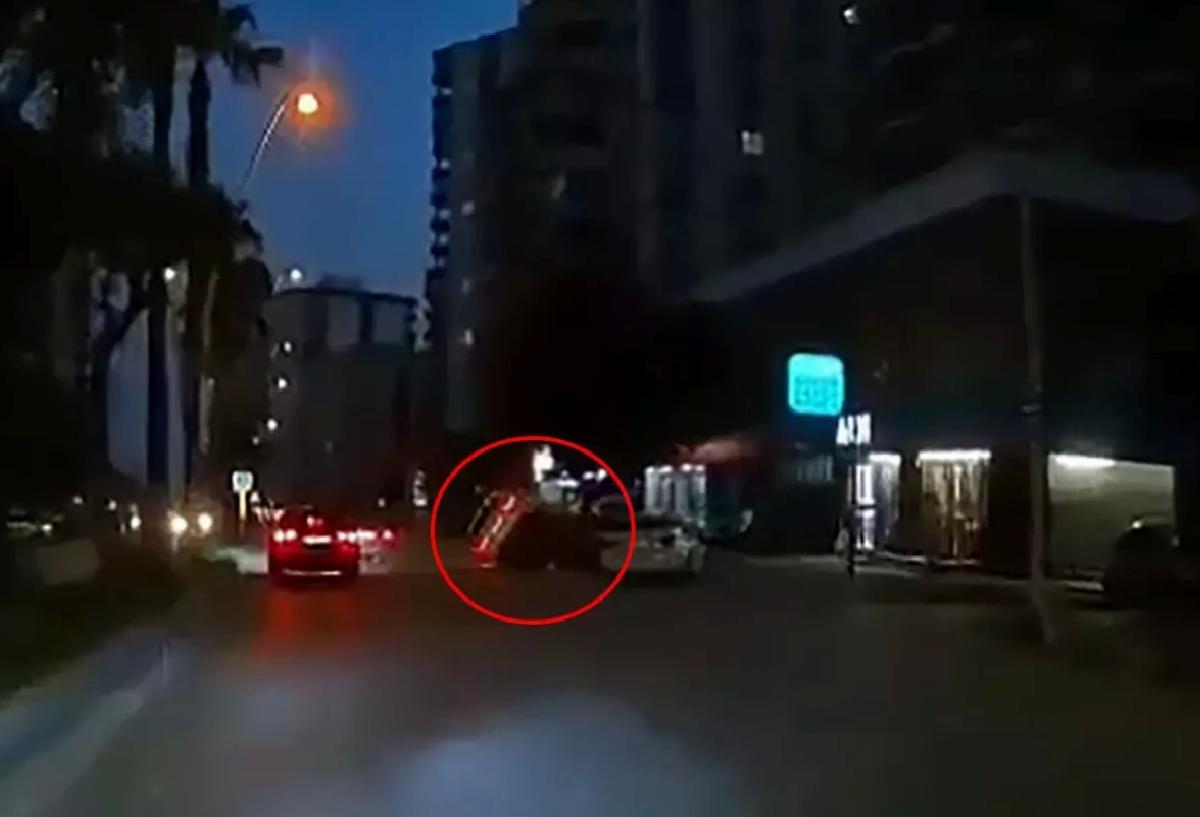 Adana’da Ehliyetsiz Sürücü Kaza Yaptı