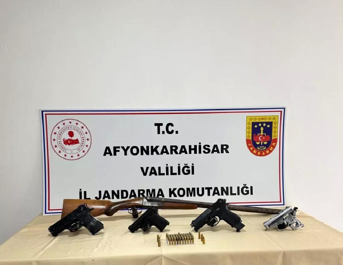 Afyon’da Düğünlerde Havaya Ateş Açan Magandalar Yakalandı