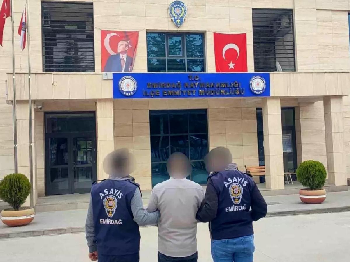 Afyonkarahisar’da Aranan Şahıs Yakalandı