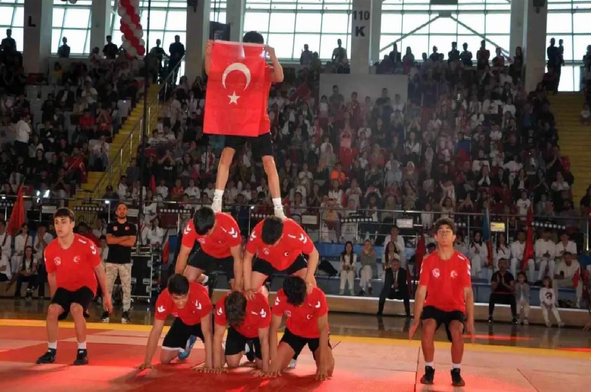Afyonkarahisar’da Atatürk Bayramı Coşkuyla Kutlandı