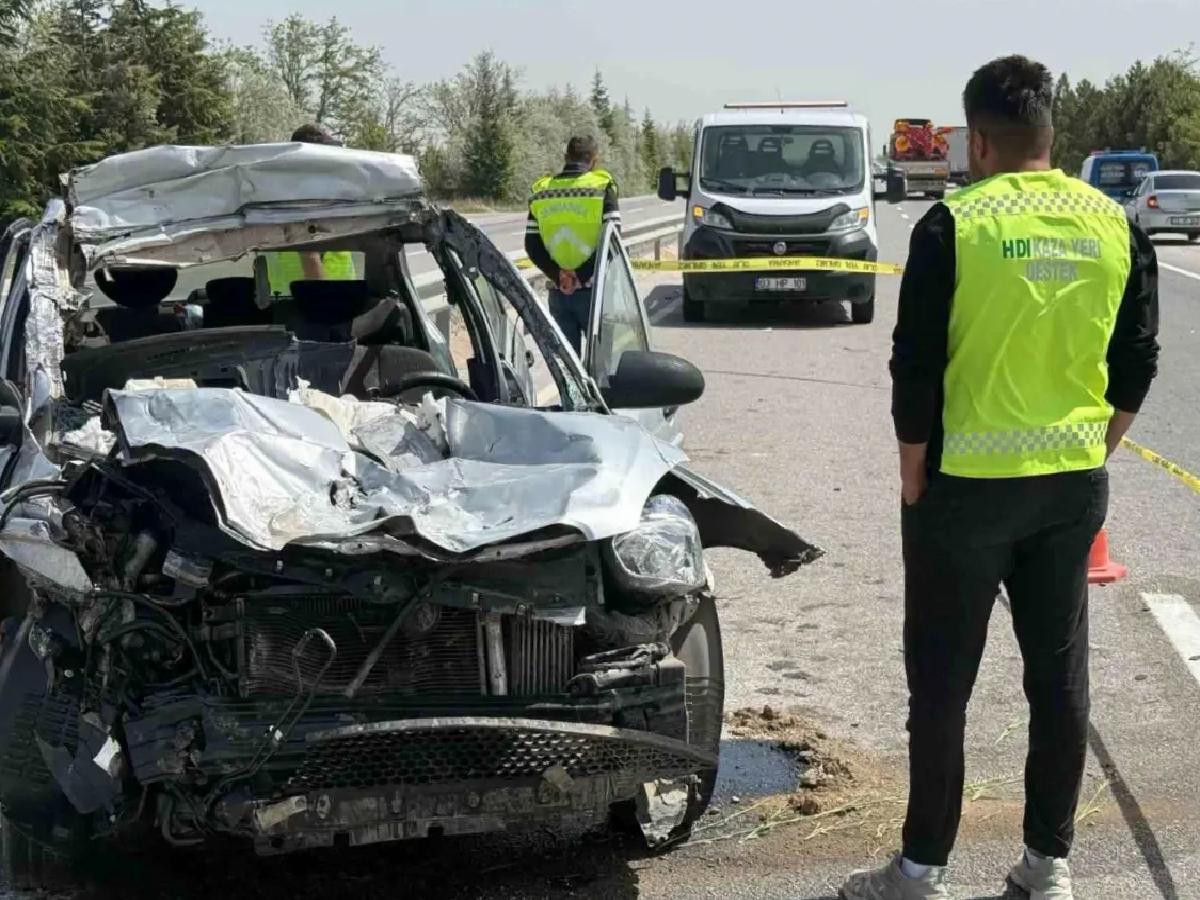 Afyonkarahisar’da Trafik Kazası: 1 Ölü, 4 Yaralı