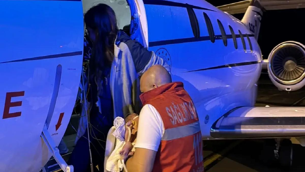 Ağrı’da Kalp Rahatsızlığı Olan Bebek Uçakla Ankara’ya Nakledildi
