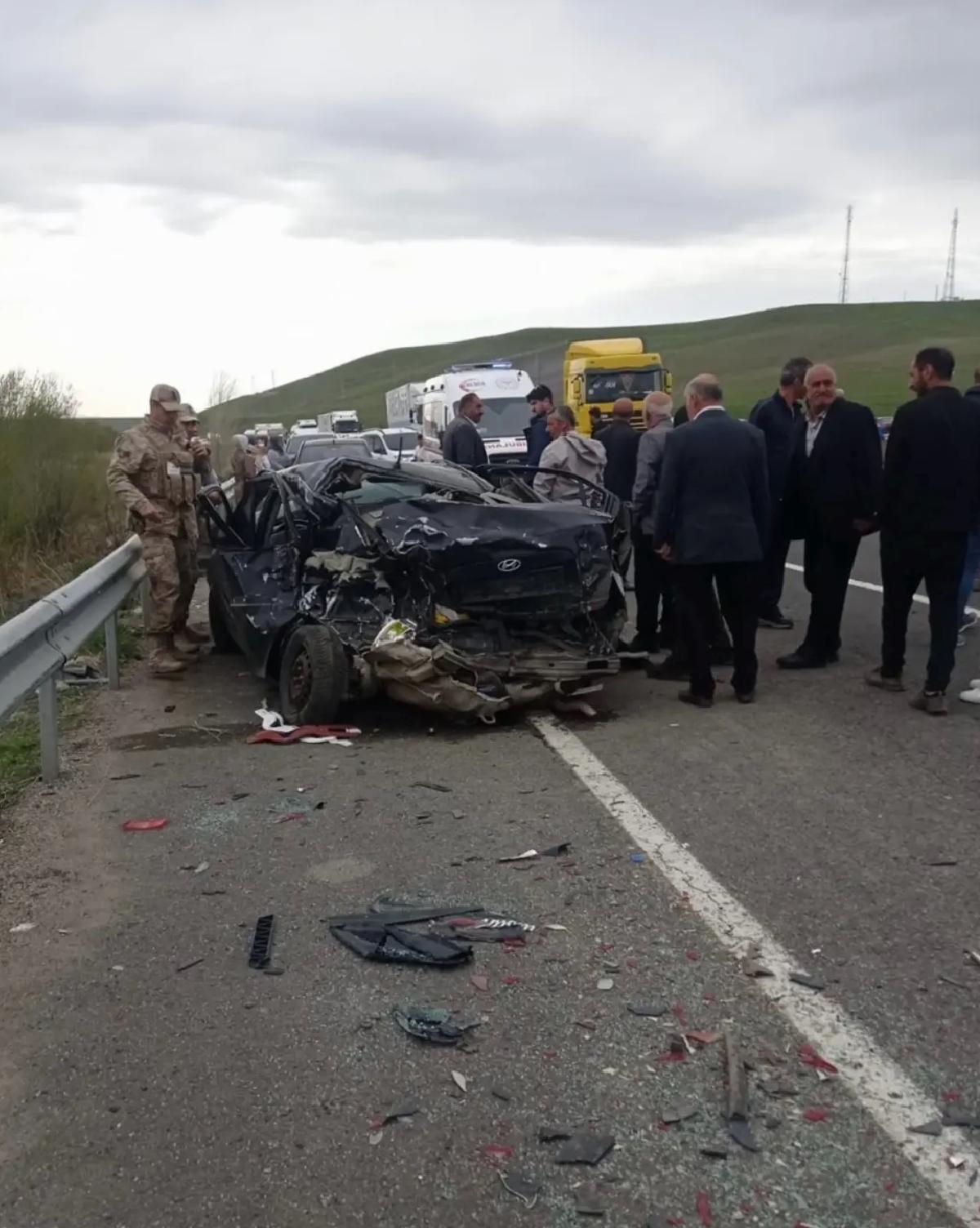 Ağrı’da Trafik Kazası: 2 Ölü, 8 Yaralı