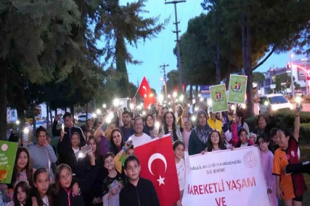 Aile Yılı İçin Farkındalık Yürüyüşü