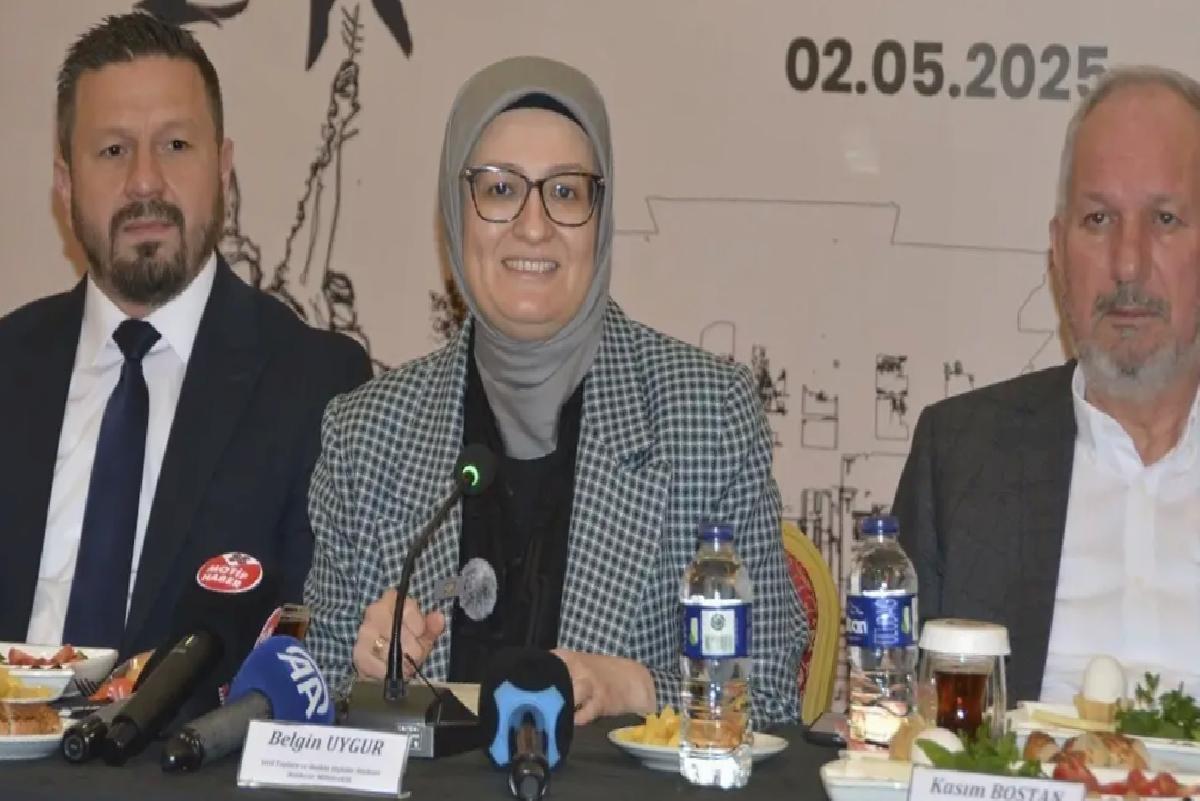 AK Parti Genel Başkan Yardımcısı Uygur, Balıkesir’de “Bir Sofrada Demokrasi” programında konuştu Açıklaması