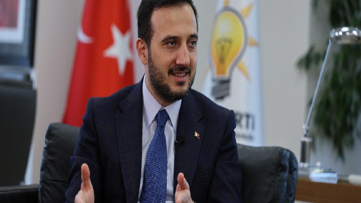 AK Parti İstanbul İl Başkanı Abdullah Özdemir: Hırsızla polislerin arasına girilmez