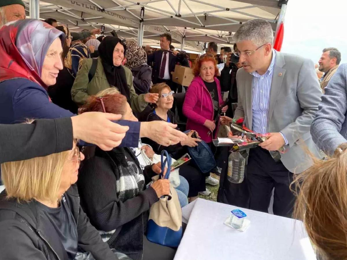 AK Parti Milletvekili Çopuroğlu, Hıdırellez Şenlikleri’nde Vatandaşlarla Buluştu