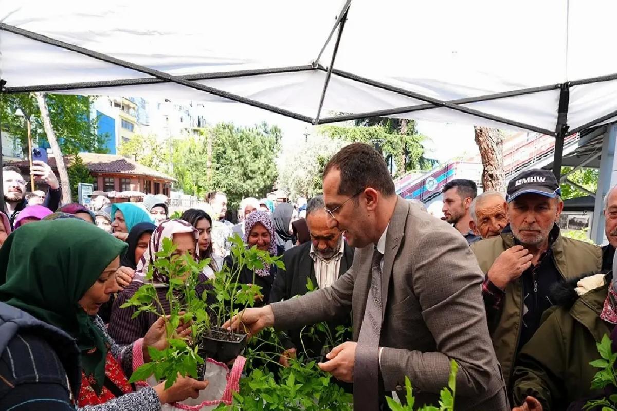 Akçaabat’ta 10 Bin Fide Ücretsiz Dağıtıldı