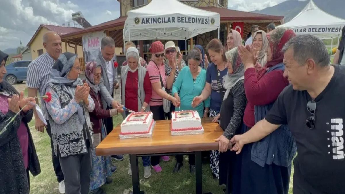 Akıncılar’da Anneler Günü Kutlaması