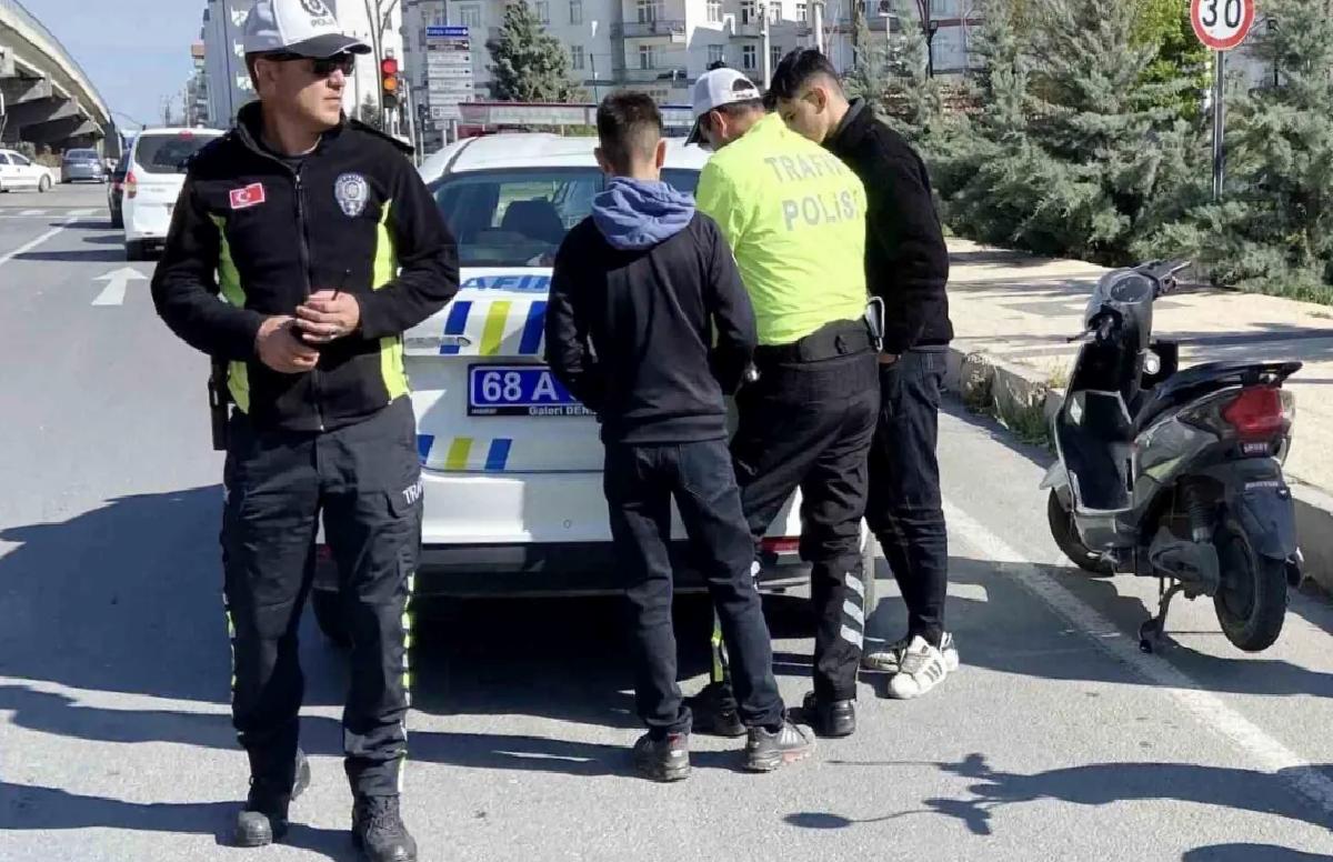 Aksaray’da Ehliyetsiz Motosiklet Süsleyeni 54 Bin Lira Ceza