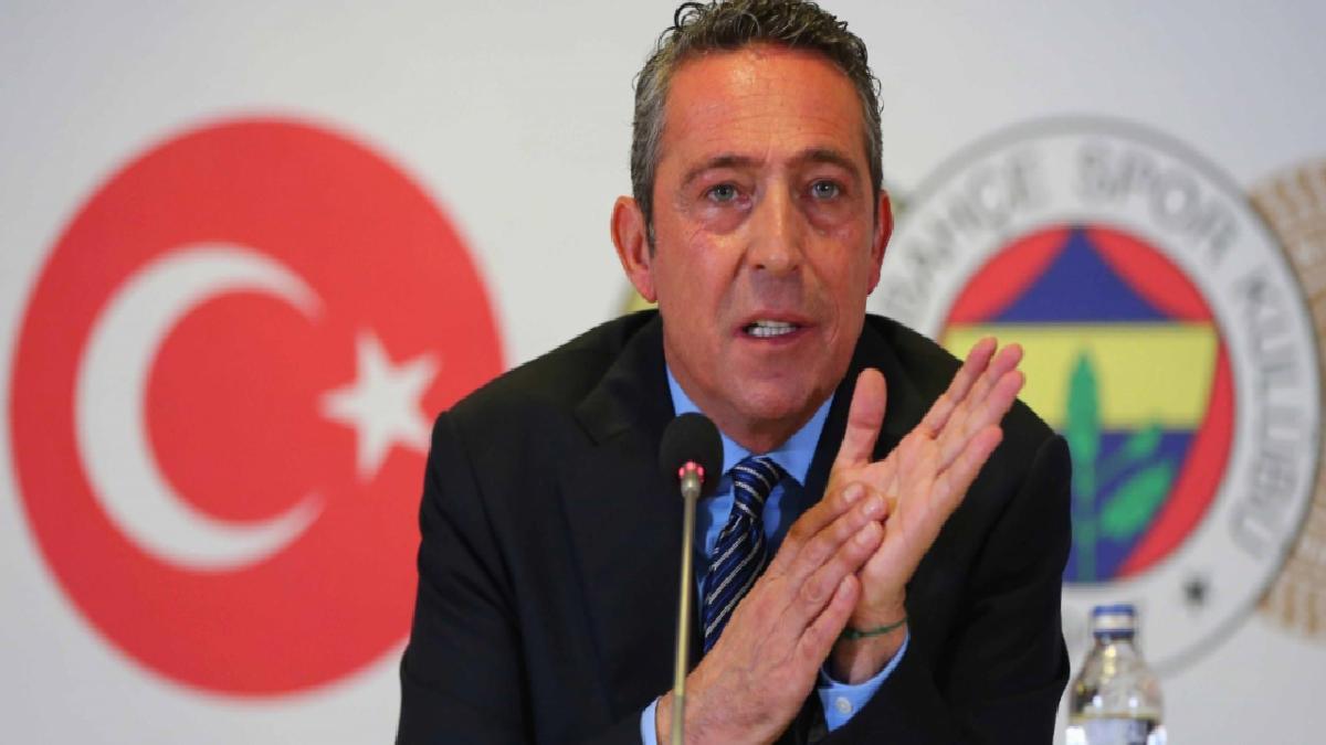 Ali Koç’a İstanbul Boğazı’nda protesto: İstifa pankartıyla yalısının önünden geçtiler
