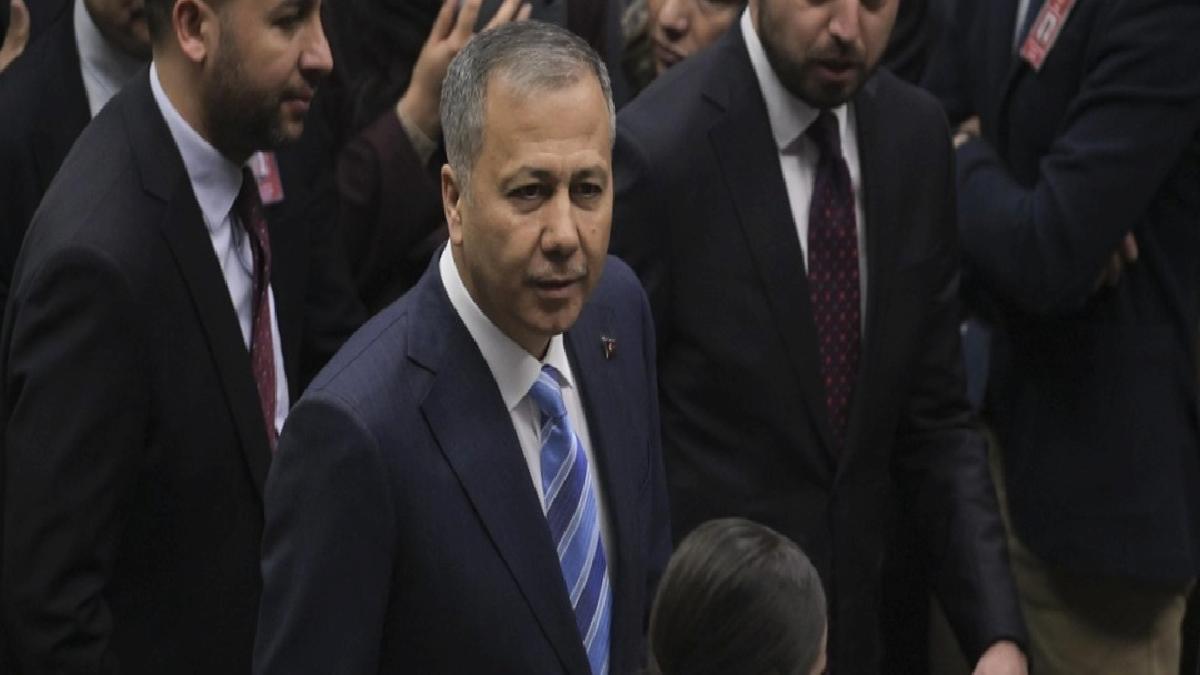 Ali Yerlikaya:  79 ilde 127 açık hava toplantısı için izin verildi