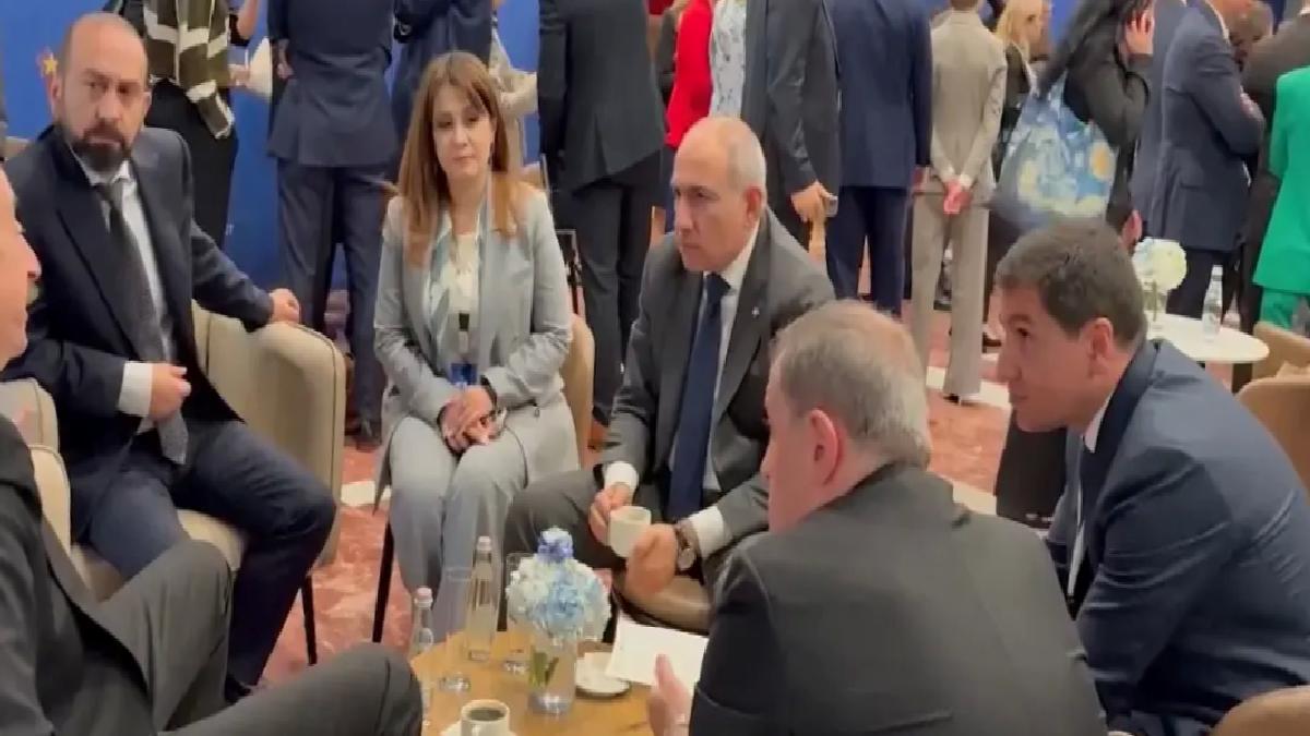 Aliyev ve Paşinyan Tiran’da Görüştü