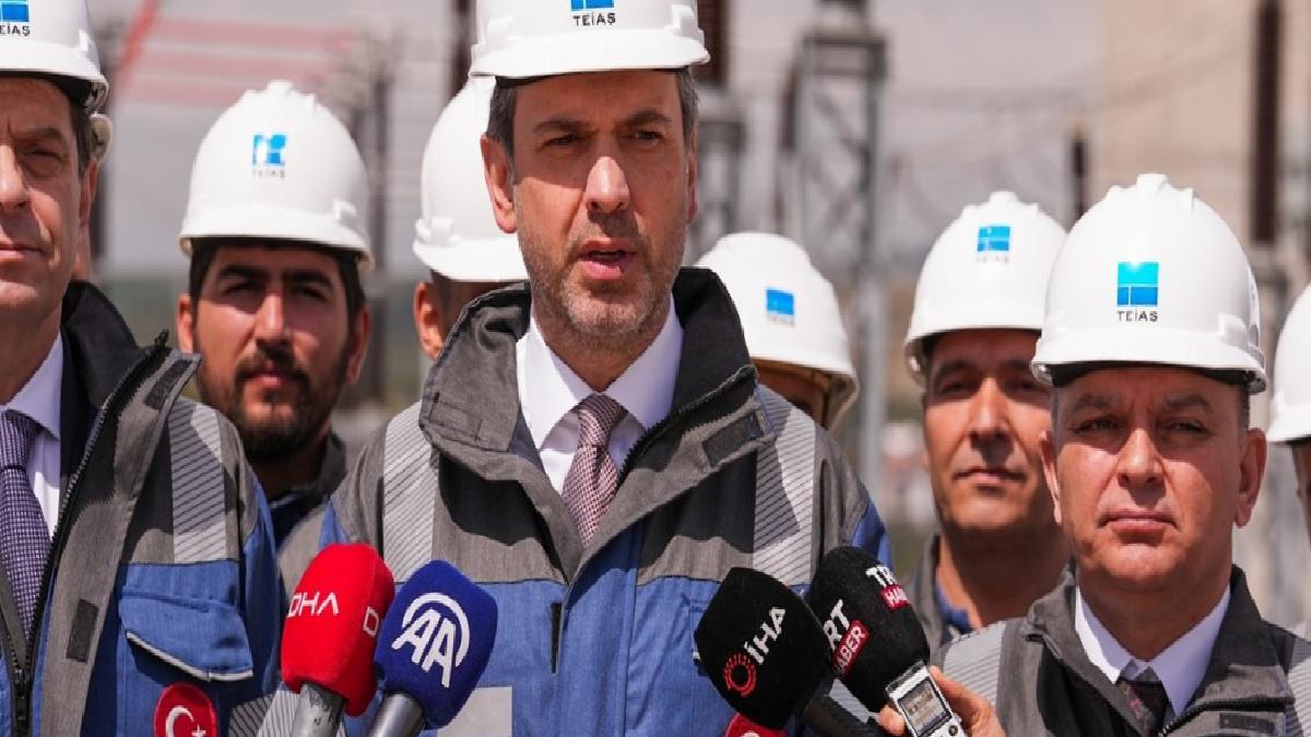 Alparslan Bayraktar: Türkiye’nin elektrik hatlarında kesintiye neden olacak sorun yok