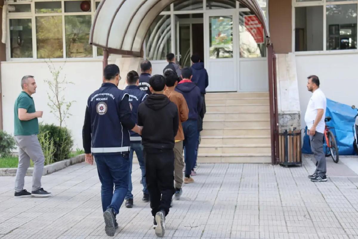 Amasya’da 6 Kaçak Göçmen Yakalandı