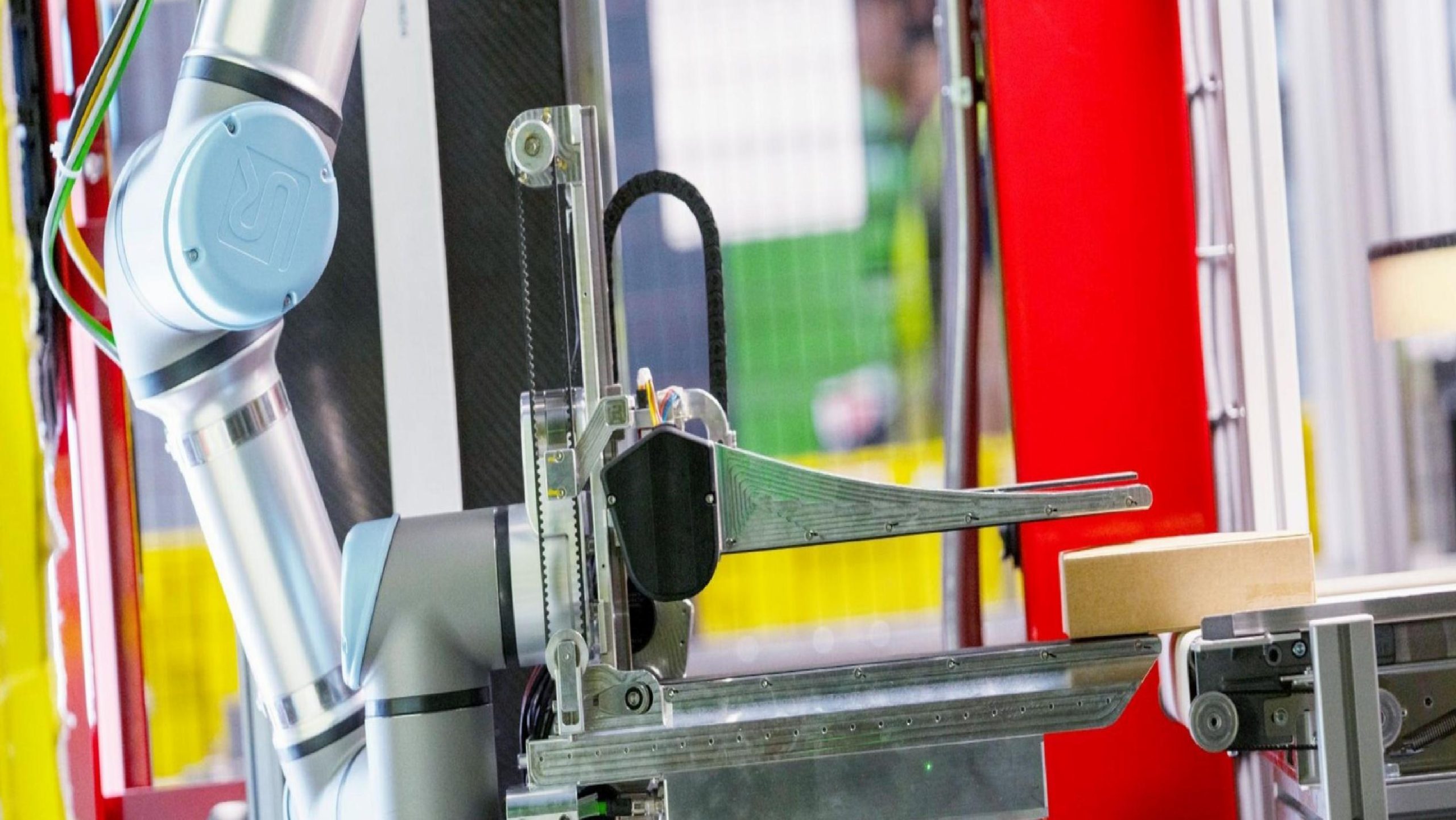 Amazon, insanlar gibi dokunmayı hisseden ilk robotu Vulcan’ı tanıttı