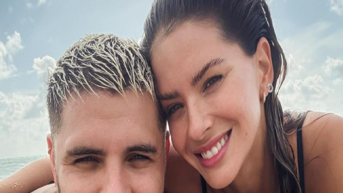 Amerika’da tatilde olan Mauro Icardi ve China Suarez’den yüzüklü fotoğraf geldi