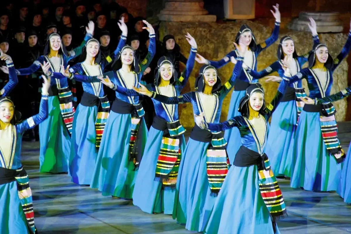 Anadolu Ateşi’nin Sezon Açılışı Aspendos’ta