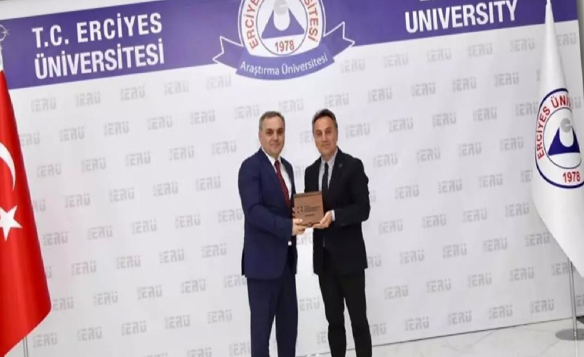 Anadolu Üniversiteleri Toplandı