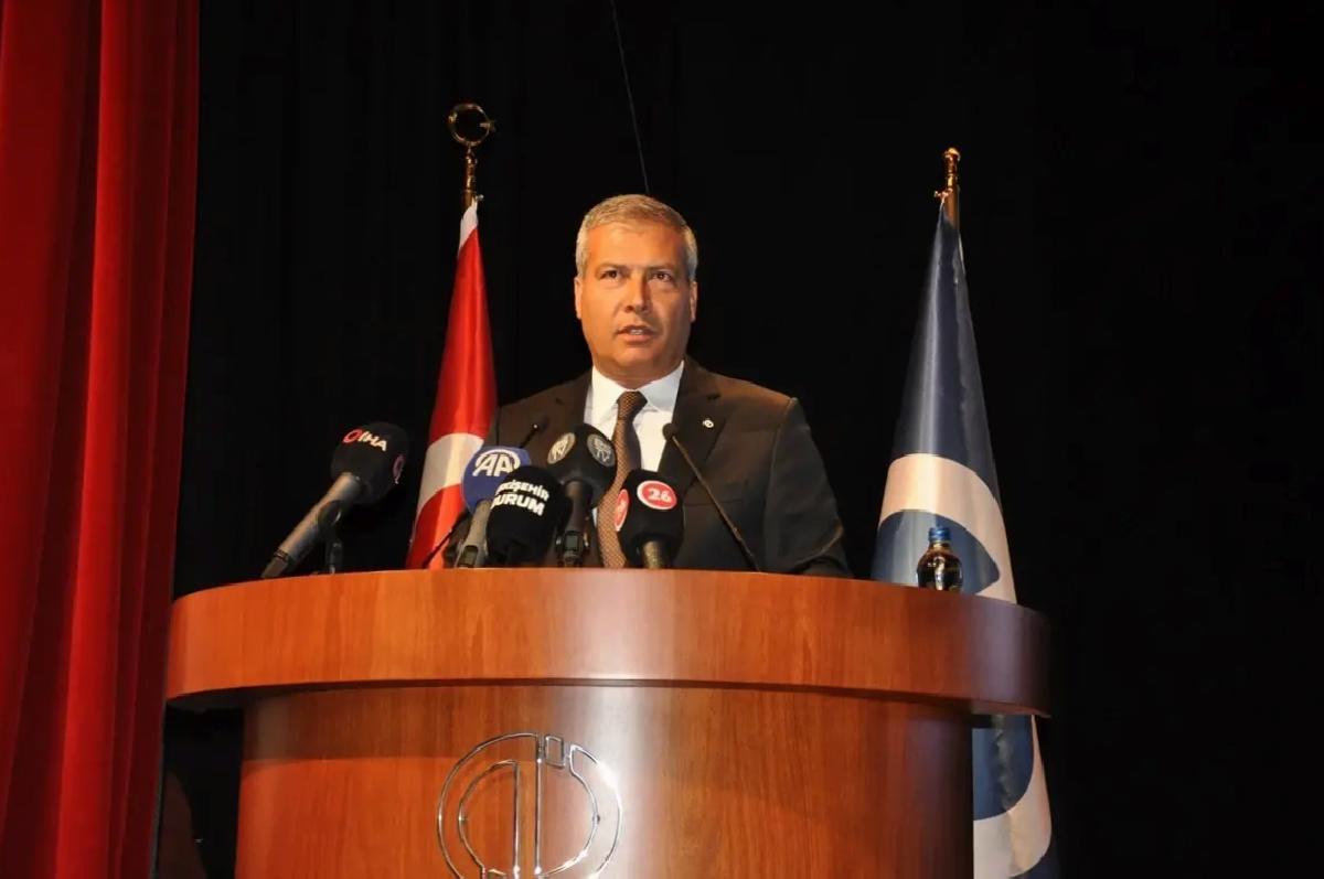 Anadolu Üniversitesi’nde Aile Sempozyumu Düzenlendi